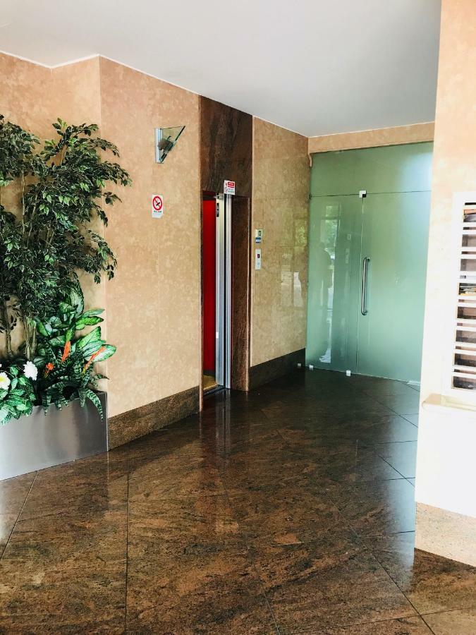 Chic Panoramic Apartment Бергамо Экстерьер фото